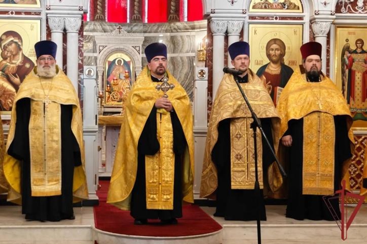 В День Крещения Руси в Князь-Владимирском храме – Главном храме Росгвардии состоялся праздничный молебен с крестным ходом