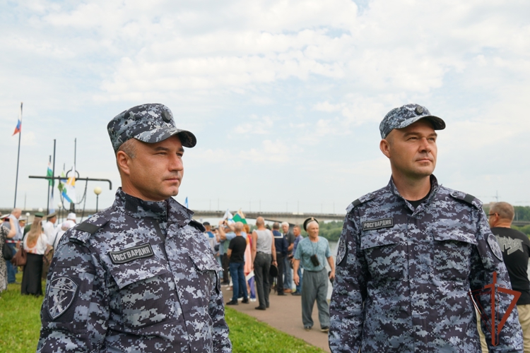 В Кирове росгвардейцы обеспечили безопасность в День ВМФ