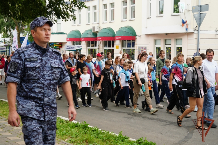 В Кирове росгвардейцы приняли участие в охране общественного порядка во время массовых мероприятий, посвященных Дню физкультурника