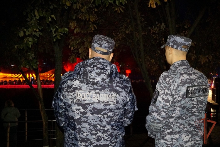  В Кирове росгвардейцы обеспечили общественный порядок во время Дня города